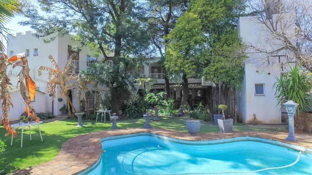 Just Tiffany Guest House & Conference Facility Potchefstroom Exterior foto